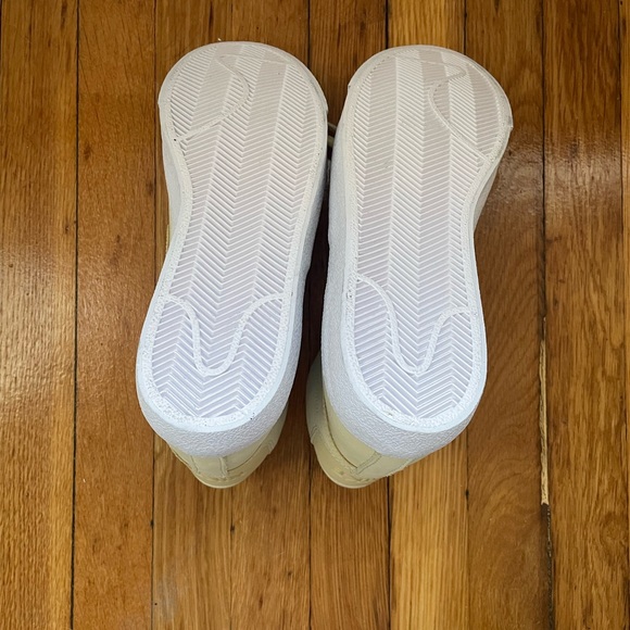 Nike Blazer - Picture 8 of 11